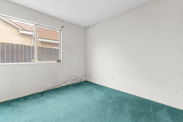 5030 Charter Rd, Rocklin, CA 95765