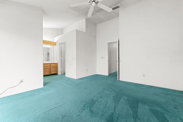 5030 Charter Rd, Rocklin, CA 95765