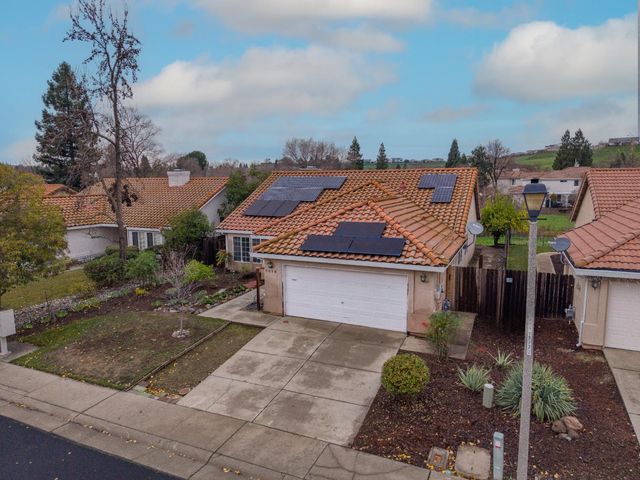 5030 Charter Rd, Rocklin, CA 95765