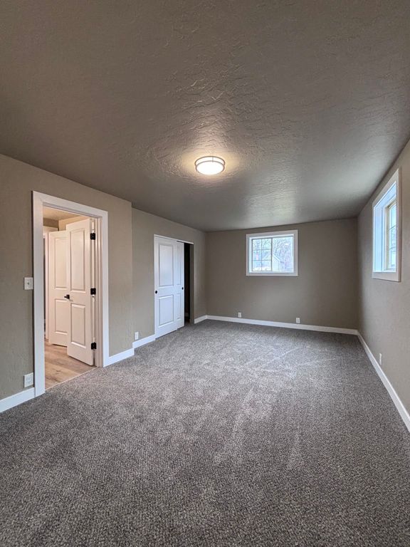 2125 W Sharp Ave, Spokane, WA 99201 photo 13