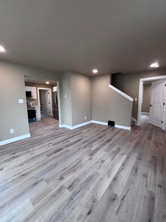 2125 W Sharp Ave, Spokane, WA 99201 photo 3