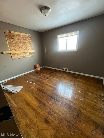 4680 Beechgrove Avenue, Cleveland, OH 44125