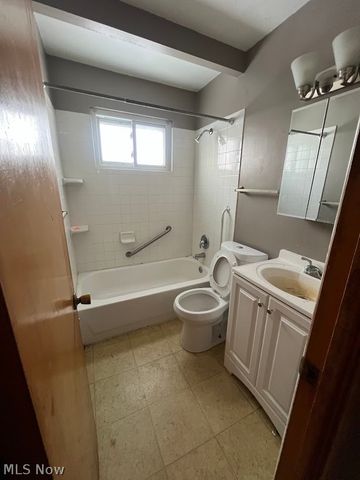 4680 Beechgrove Avenue, Cleveland, OH 44125