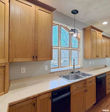 1432 W GRANDRIDGE Court, Dunlap, IL 61525