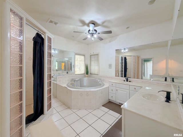 1432 W GRANDRIDGE Court, Dunlap, IL 61525