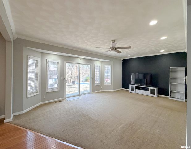 1432 W GRANDRIDGE Court, Dunlap, IL 61525