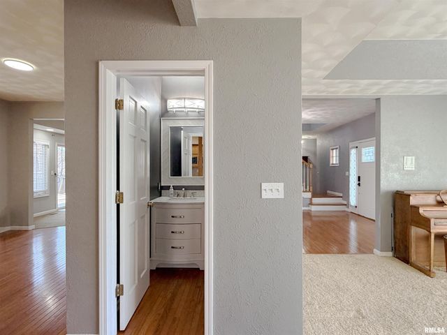 1432 W GRANDRIDGE Court, Dunlap, IL 61525