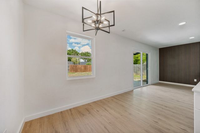 1409 Southmoor Drive, Arlington, TX 76010