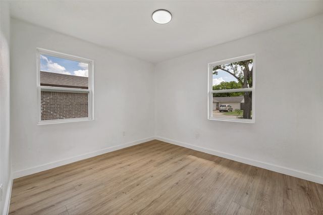 1409 Southmoor Drive, Arlington, TX 76010