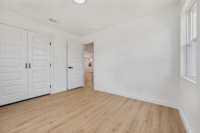 1409 Southmoor Drive, Arlington, TX 76010