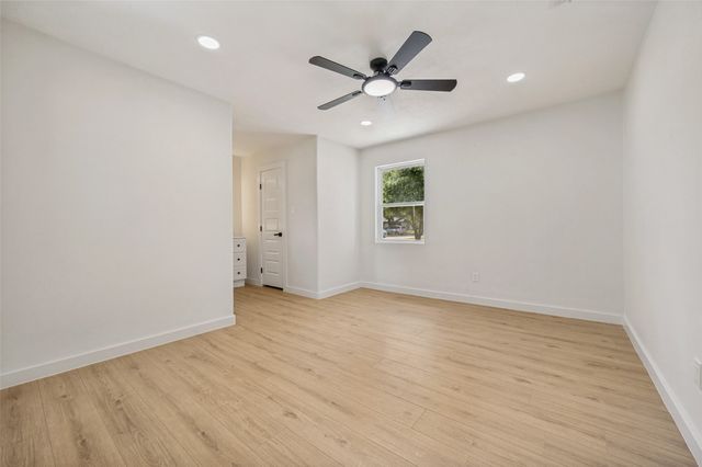 1409 Southmoor Drive, Arlington, TX 76010