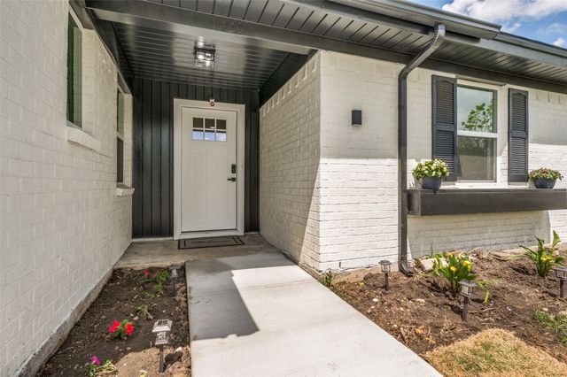 1409 Southmoor Drive, Arlington, TX 76010