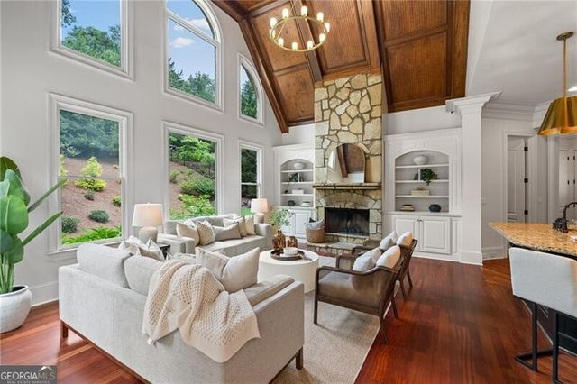 210 Manor Close, Milton, GA 30004