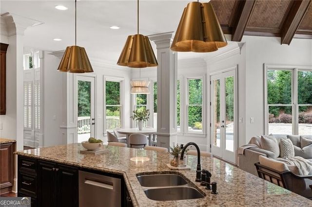 210 Manor Close, Milton, GA 30004