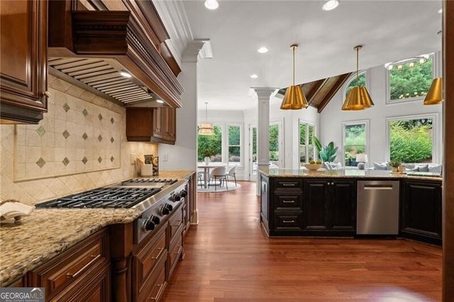 210 Manor Close, Milton, GA 30004