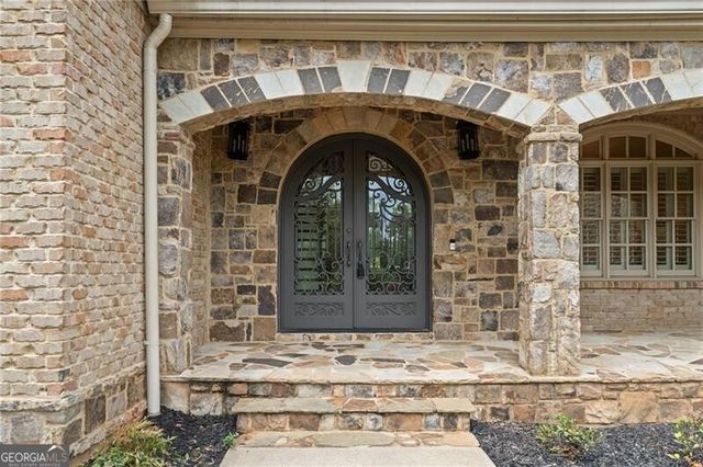 210 Manor Close, Milton, GA 30004