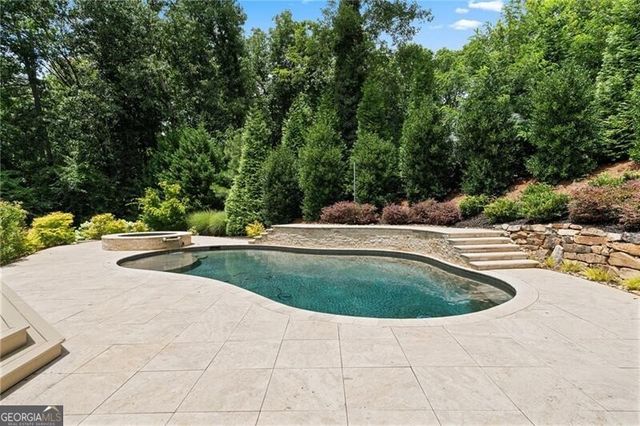 210 Manor Close, Milton, GA 30004