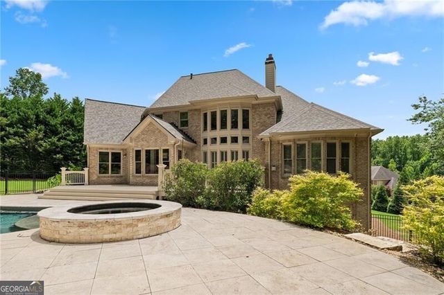 210 Manor Close, Milton, GA 30004