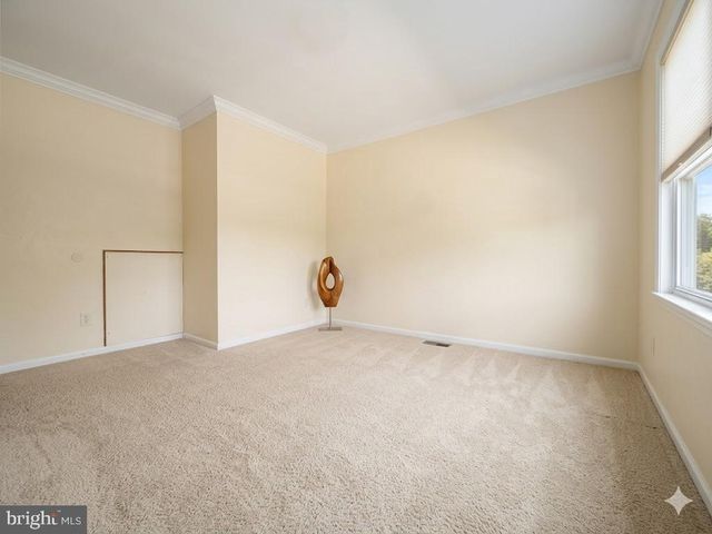 9693 SCOTCH HAVEN DR, Vienna, VA 22181