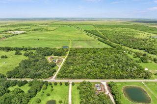 20499 Englin Road, Winnie, TX 77665