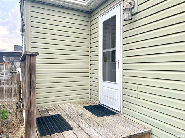 1328 W CIRCLE Road, Peoria, IL 61604