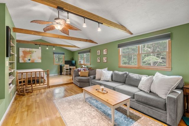 202 Franklin St, Halifax, MA 02338