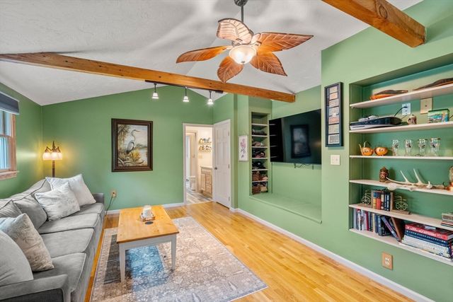 202 Franklin St, Halifax, MA 02338