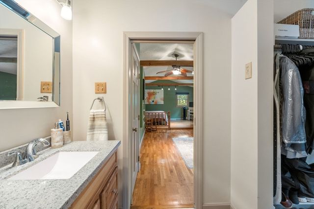202 Franklin St, Halifax, MA 02338