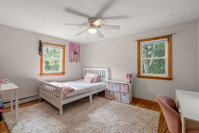 202 Franklin St, Halifax, MA 02338