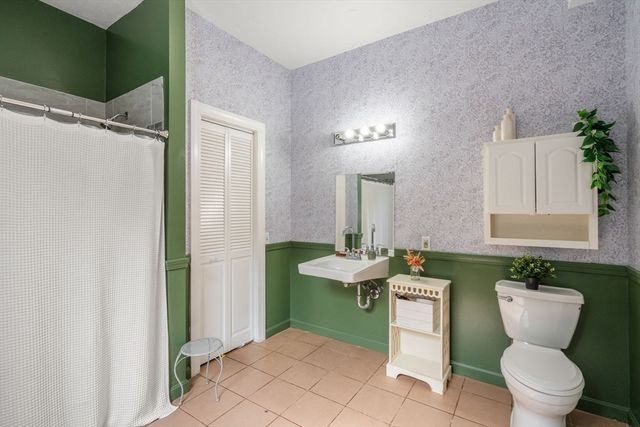 202 Franklin St, Halifax, MA 02338