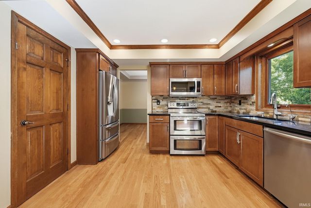10824 Brandy Oak Run, Fort Wayne, IN 46845