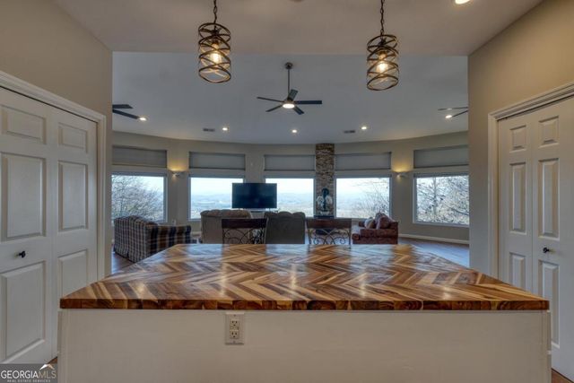 376 Broken Arrow Trail 52, Hayesville, NC 28904