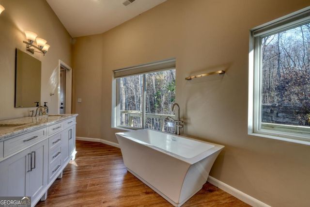 376 Broken Arrow Trail 52, Hayesville, NC 28904