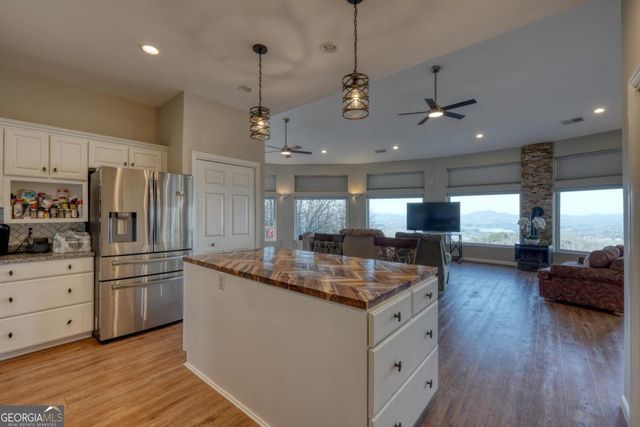 376 Broken Arrow Trail 52, Hayesville, NC 28904