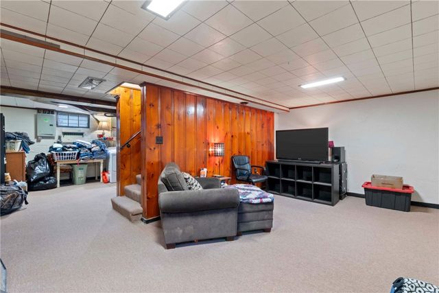 224 Maryland Ave, Hempfield Twp, PA 15601