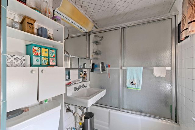 224 Maryland Ave, Hempfield Twp, PA 15601