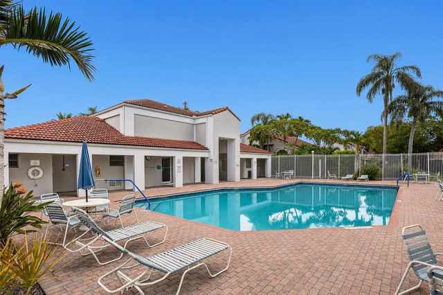 7400 Pinewalk Drive S, Margate, FL 33063