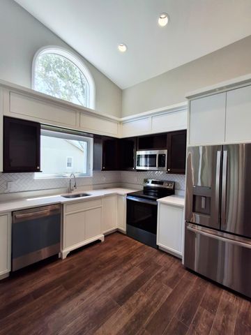 7400 Pinewalk Drive S, Margate, FL 33063