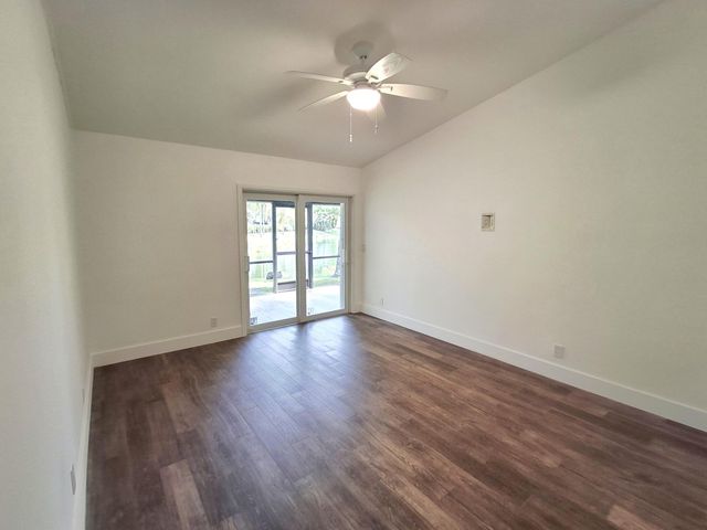 7400 Pinewalk Drive S, Margate, FL 33063