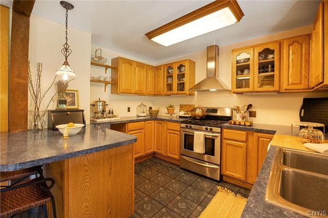 6007 Hamilton Road, Cicero, NY 13212
