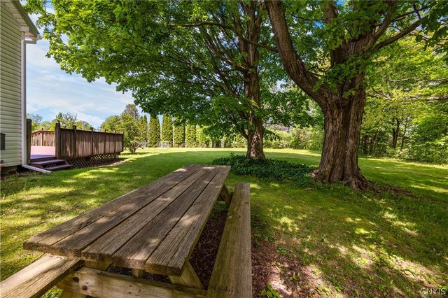 6007 Hamilton Road, Cicero, NY 13212