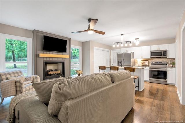 162 Oakridge Avenue, Spring Lake, NC 28390