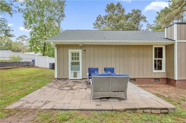162 Oakridge Avenue, Spring Lake, NC 28390