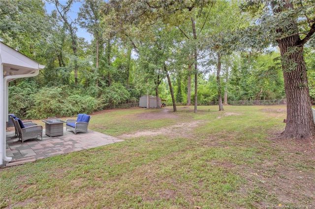 162 Oakridge Avenue, Spring Lake, NC 28390