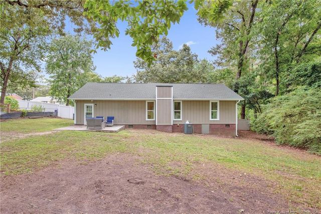 162 Oakridge Avenue, Spring Lake, NC 28390