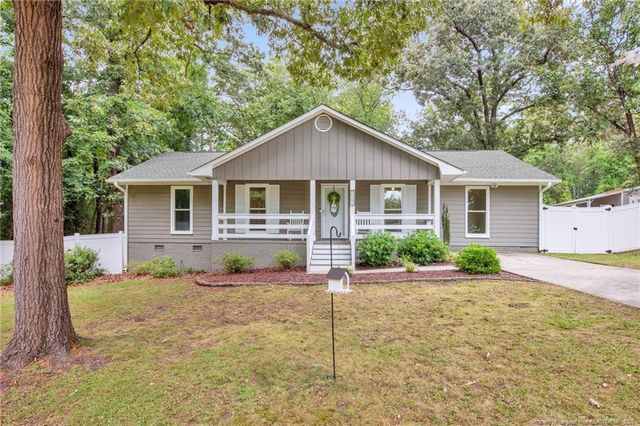 162 Oakridge Avenue, Spring Lake, NC 28390