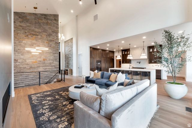 11904 N BURNING OAKS DR, Highland, UT 84003