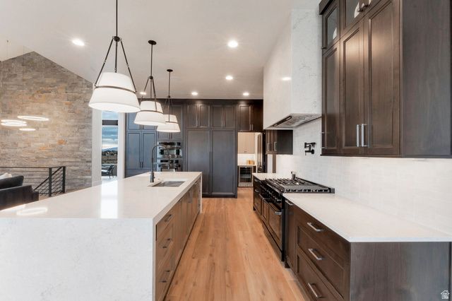 11904 N BURNING OAKS DR, Highland, UT 84003