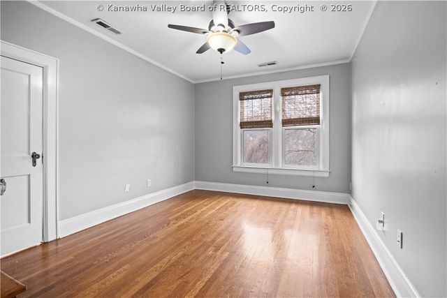 234 Oakwood Road, Charleston, WV 25314