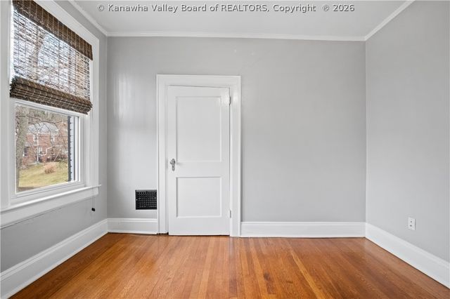 234 Oakwood Road, Charleston, WV 25314